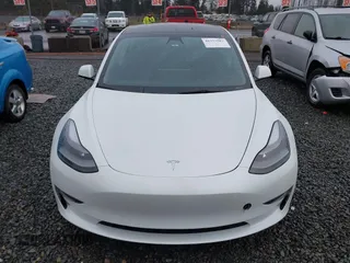 2023 Tesla Model 3 Performance z VIN 5YJ3E1EC9PF545648, wystawiony jako IAAI lot #41573583 z przebiegiem 15 207 mil mil oraz . Historia ofert i sprzedaży dostępna na DreamBid. Obrazek 12.