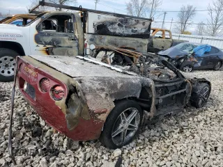 1998 Chevrolet Corvette z VIN 1G1YY32G9W5111612, wystawiony jako Copart lot #52559905 z przebiegiem Nie podano mil oraz Nie do naprawy • Non repairable. Historia ofert i sprzedaży dostępna na DreamBid. Obrazek 3.
