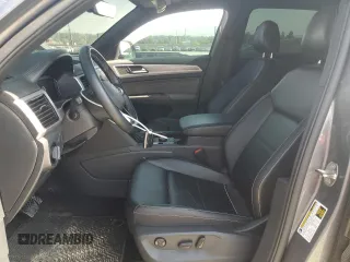 2022 Volkswagen Atlas SE with VIN 1V2HE2CA5NC212448, listed as a Copart auction lot 60375345 with 84,919 mi miles and Salvage title. Bid and sale history available at DreamBid. Image 7.
