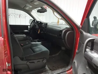 2007 Chevrolet Silverado 1500 LT w/1LT with VIN 3GCEK13M77G504944, listed as a IAAI auction lot 41593778 with 173,788 mi miles. Bid and sale history available at carsss.com. Image 5.
