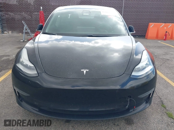 2019 Tesla Model 3 Mid Range z VIN 5YJ3E1EA4KF361967, wystawiony jako IAAI lot #42261724 z przebiegiem 89 902 mil mil oraz . Historia ofert i sprzedaży dostępna na DreamBid. Obrazek 12.