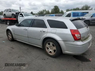 2005 Dodge Magnum SE z VIN 2D4FV48V65H683993, wystawiony jako Copart lot #67498284 z przebiegiem 164 931 mil mil oraz Szkoda całkowita • Salvage title. Historia ofert i sprzedaży dostępna na DreamBid. Obrazek 2.