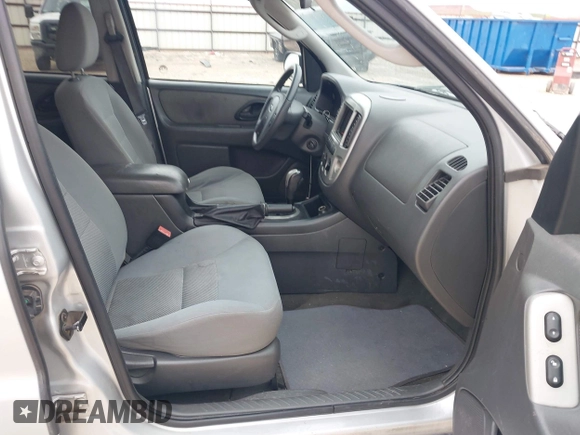 2006 Ford Escape Hybrid with VIN 1FMCU96H56KD26694, listed as a IAAI auction lot 42369824 with 197,995 mi miles and . Bid and sale history available at DreamBid. Image 5.