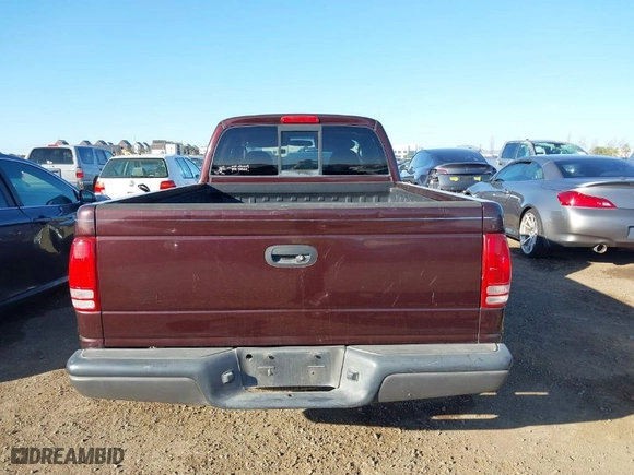2004 Dodge Dakota with VIN 1D7GL12K94S663514, listed as a IAAI auction lot 41515696 with 122,136 mi miles. Bid and sale history available at carsss.com. Image 17.