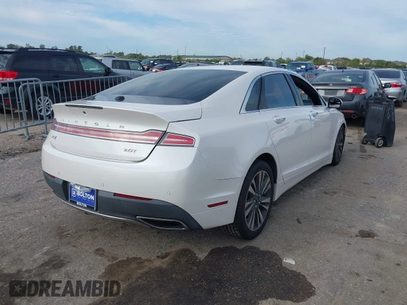 2017 Lincoln MKZ Select with VIN 3LN6L5C96HR614633, listed as a IAAI auction lot 37740570 with 82,970 mi miles. Bid and sale history available at carsss.com. Image 4.