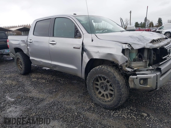 2017 Toyota Tundra Platinum z VIN 5TFAY5F12HX666144, wystawiony jako IAAI lot #41576751 z przebiegiem 131 514 mil mil oraz . Historia ofert i sprzedaży dostępna na DreamBid. Obrazek 6.