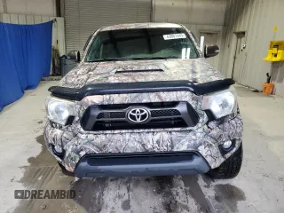 2015 Toyota Tacoma with VIN 5TFLU4EN2FX130150, listed as a Copart auction lot 43867045 with 135,843 mi miles and Salvage title. Bid and sale history available at DreamBid. Image 5.