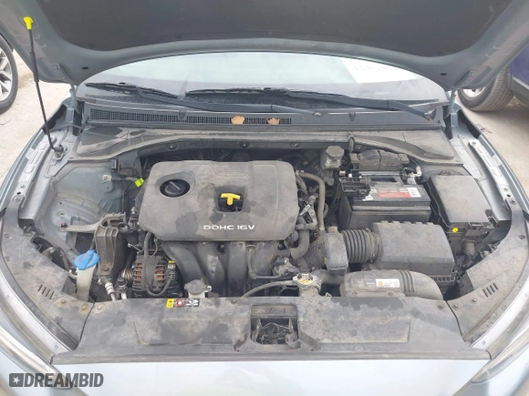 2019 Hyundai Veloster 2.0 with VIN KMHTG6AF0KU017161, listed as a IAAI auction lot 42104203 with 92,420 mi miles. Bid and sale history available at carsss.com. Image 10.