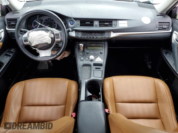 2011 Lexus CT 200h z VIN JTHKD5BH3B2004045, wystawiony jako Copart lot #51083395 z przebiegiem 155 267 mil mil oraz Szkoda całkowita • Salvage title. Historia ofert i sprzedaży dostępna na DreamBid. Obrazek 8.