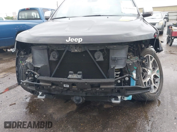 2021 Jeep Grand Cherokee Overland z VIN 1C4RJFCG4MC621214, wystawiony jako IAAI lot #42188010 z przebiegiem 15 559 mil mil oraz . Historia ofert i sprzedaży dostępna na DreamBid. Obrazek 13.