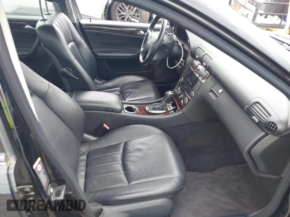 2005 Mercedes-Benz C 320 z VIN WDBRF84J65F655385, wystawiony jako IAAI lot #42215928 z przebiegiem 212 832 mil mil oraz . Historia ofert i sprzedaży dostępna na DreamBid. Obrazek 5.