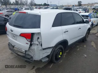 2014 Kia Sorento LX with VIN 5XYKT3A66EG486609, listed as a IAAI auction lot 42040281 with Not Provided miles and . Bid and sale history available at DreamBid. Image 4.