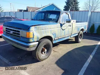 1990 Ford F-150 with VIN 1FTEF14NXLPB58633, listed as a IAAI auction lot 41685084 with 42,018 mi miles. Bid and sale history available at carsss.com. Image 2.