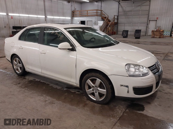 2008 Volkswagen Jetta Sedan SE with VIN 3VWRM71K78M161276, listed as a IAAI auction lot 41186328 with 179,096 mi miles. Bid and sale history available at carsss.com. Image 1.