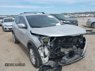 2020 Nissan Rogue Sport SV with VIN JN1BJ1CV6LW548611, listed as a IAAI auction lot 41793792 with 39,562 mi miles. Bid and sale history available at carsss.com. Image 1.