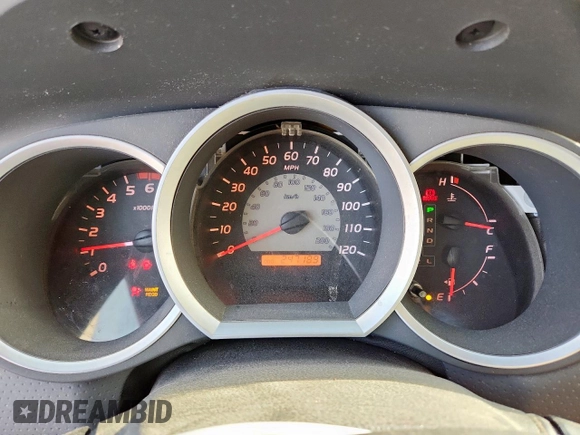 2005 Toyota Tacoma PreRunner z VIN 3TMKU72N85M003408, wystawiony jako Copart lot #57670935 z przebiegiem 247 189 mil mil oraz Szkoda całkowita • Salvage title. Historia ofert i sprzedaży dostępna na DreamBid. Obrazek 9.