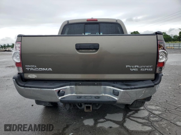 2011 Toyota Tacoma PreRunner z VIN 3TMJU4GN5BM110639, wystawiony jako Copart lot #54713325 z przebiegiem 270 856 mil mil oraz Czysty tytuł • Clean title. Historia ofert i sprzedaży dostępna na DreamBid. Obrazek 6.