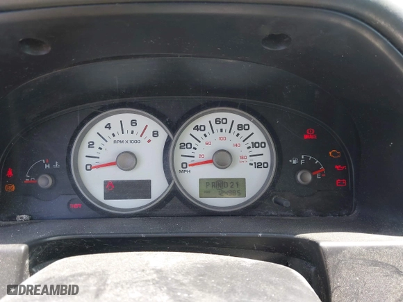 2005 Ford Escape XLS Value with VIN 1FMYU92Z75DA03268, listed as a IAAI auction lot 42051311 with 124,985 mi miles. Bid and sale history available at carsss.com. Image 7.