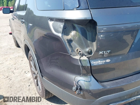 2017 Ford Explorer XLT z VIN 1FM5K7D82HGA31550, wystawiony jako IAAI lot #42391756 z przebiegiem 141 291 mil mil oraz . Historia ofert i sprzedaży dostępna na DreamBid. Obrazek 20.