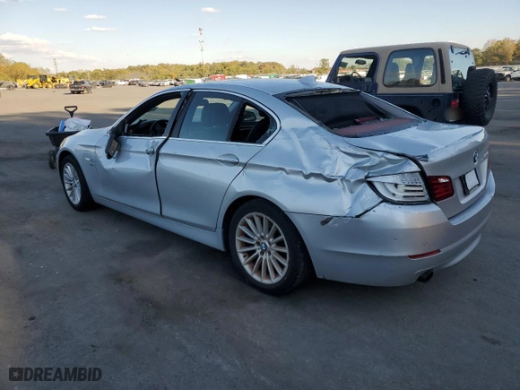 2011 BMW 5 Series 535i xDrive with VIN WBAFU7C56BDU54454, listed as a Copart auction lot 75208114 with 0 mi miles and Salvage Title. Bid and sale history available at carsss.com. Image 2.