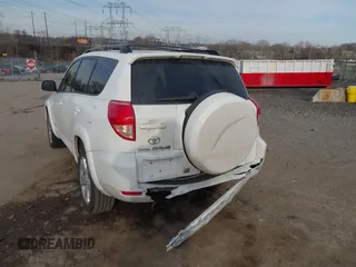2007 Toyota RAV4 Sport with VIN JTMBK32V475015031, listed as a IAAI auction lot 41641627 with 178,980 mi miles. Bid and sale history available at carsss.com. Image 6.