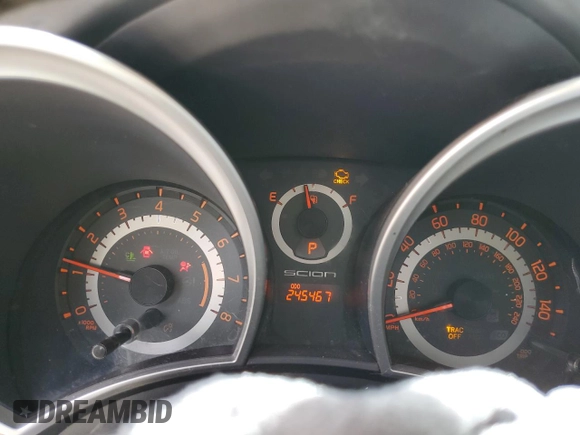 2016 Scion tC z VIN JTKJF5C75GJ013834, wystawiony jako Copart lot #53867955 z przebiegiem 245 467 mil mil oraz Szkody całkowita. Historia ofert i sprzedaży dostępna na DreamBid. Obrazek 9.