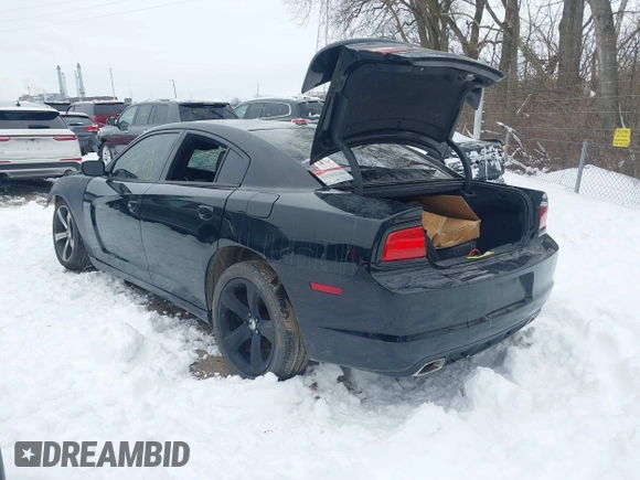 2012 Dodge Charger SXT with VIN 2C3CDXHG2CH271755, listed as a IAAI auction lot 41260321 with 146,470 mi miles. Bid and sale history available at carsss.com. Image 3.