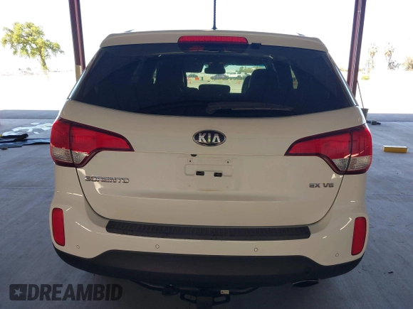 2015 Kia Sorento EX with VIN 5XYKU4A74FG577696, listed as a IAAI auction lot 41870637 with 129,400 mi miles. Bid and sale history available at carsss.com. Image 16.