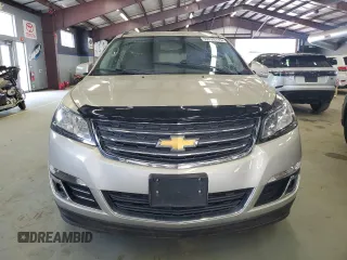 2015 Chevrolet Traverse LT z VIN 1GNKRGKD4FJ150775, wystawiony jako Copart lot #59920715 z przebiegiem 117 489 mil mil oraz Czysty tytuł • Clean title. Historia ofert i sprzedaży dostępna na DreamBid. Obrazek 5.