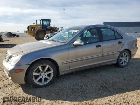 2006 Mercedes-Benz C 280 Luxury z VIN WDBRF92J66F818336, wystawiony jako Copart lot #62921035 z przebiegiem 247 178 mil mil oraz Czysty tytuł • Clean title. Historia ofert i sprzedaży dostępna na DreamBid. Obrazek 1.