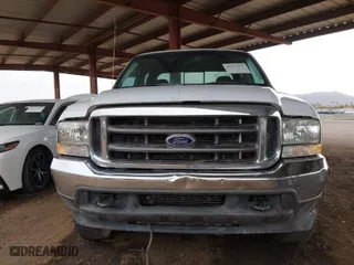 2004 Ford Super Duty F-250 XL with VIN 1FTNW21P04EA45282, listed as a IAAI auction lot 41575537 with 189,330 mi miles. Bid and sale history available at carsss.com. Image 12.