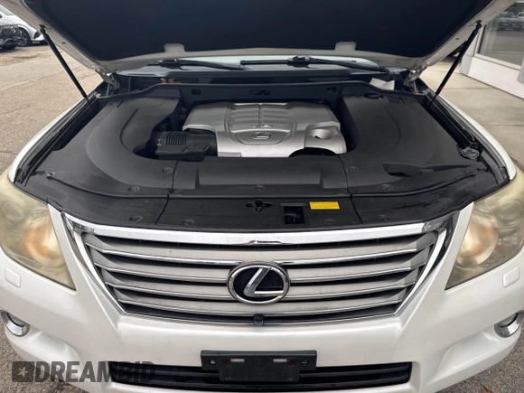 2011 Lexus LX 570 with VIN JTJHY7AX9B4071559, listed as a IAAI auction lot 41860921 with 201,449 mi miles and . Bid and sale history available at DreamBid. Image 10.