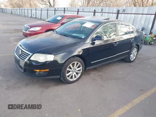 2006 Volkswagen CC Sport with VIN WVWEU73C36E090796, listed as a IAAI auction lot 41876976 with 195,309 mi miles and . Bid and sale history available at DreamBid. Image 2.