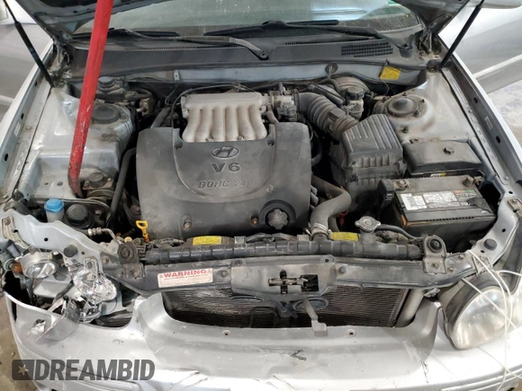 2005 Hyundai Sonata GL with VIN KMHWF25H05A169449, listed as a Copart auction lot 40015383 with 171,927 mi miles and Non Repairable. Bid and sale history available at carsss.com. Image 7.