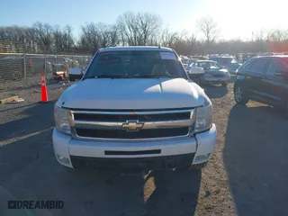 2009 Chevrolet Silverado 1500 LTZ with VIN 3GCEK33349G164495, listed as a IAAI auction lot 41311466 with 154,845 mi miles. Bid and sale history available at carsss.com. Image 12.