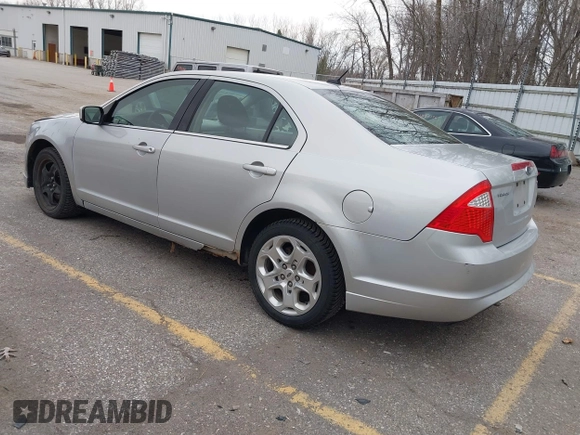 2010 Ford Fusion SE with VIN 3FAHP0HA7AR238091, listed as a IAAI auction lot 41847624 with 157,381 mi miles. Bid and sale history available at carsss.com. Image 3.