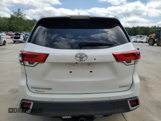2017 Toyota Highlander Limited with VIN 5TDYZRFH8HS202829, listed as a Copart auction lot 58391795 with 81,957 mi miles and Salvage title. Bid and sale history available at DreamBid. Image 6.