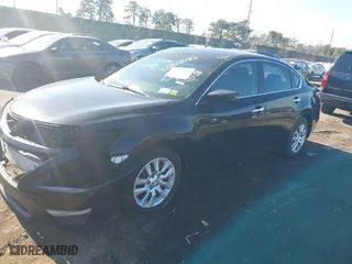 2014 Nissan Altima 2.5 with VIN 1N4AL3AP5EC145197, listed as a IAAI auction lot 38721717 with 173,730 mi miles. Bid and sale history available at carsss.com. Image 2.
