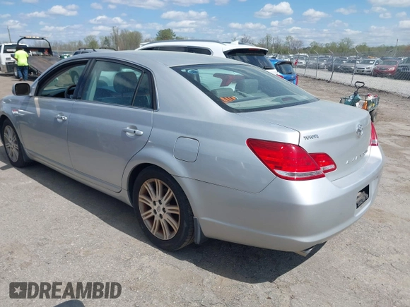 2005 Toyota Avalon XL with VIN 4T1BK36BX5U051434, listed as a IAAI auction lot 41914519 with 300,232 mi miles and . Bid and sale history available at DreamBid. Image 3.