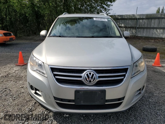 2011 Volkswagen Tiguan SE with VIN WVGBV7AX8BW539668, listed as a Copart auction lot 56858575 with 107,079 mi miles and Clean Title. Bid and sale history available at DreamBid. Image 5.