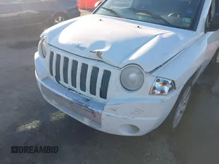 2007 Jeep Compass Limited with VIN 1J8FF57W07D193729, listed as a IAAI auction lot 41337781 with 173,928 mi miles. Bid and sale history available at carsss.com. Image 6.