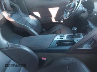 2014 Chevrolet Corvette Z51 3LT z VIN 1G1YL2D79E5118838, wystawiony jako IAAI lot #41815392 z przebiegiem Nie podano mil oraz . Historia ofert i sprzedaży dostępna na DreamBid. Obrazek 5.