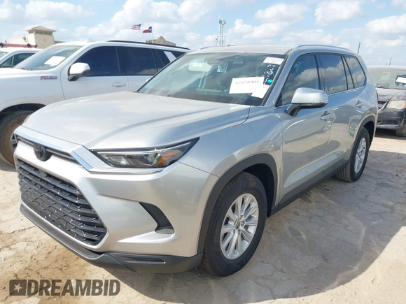 2024 Toyota Highlander XLE with VIN 5TDAAAA55RS017176, listed as a IAAI auction lot 42038401 with 14 mi miles and . Bid and sale history available at DreamBid. Image 19.