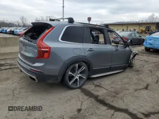 2017 Volvo XC90 Inscription with VIN YV4A22PL0H1169884, listed as a Copart auction lot 47393005 with 0 mi miles and Salvage Title. Bid and sale history available at carsss.com. Image 3.