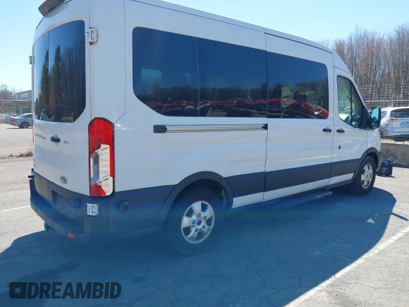 2018 Ford Transit Passenger XL with VIN 1FBAX2CG9JKA57540, listed as a IAAI auction lot 42068646 with 116,346 mi miles and . Bid and sale history available at carsss.com. Image 4.