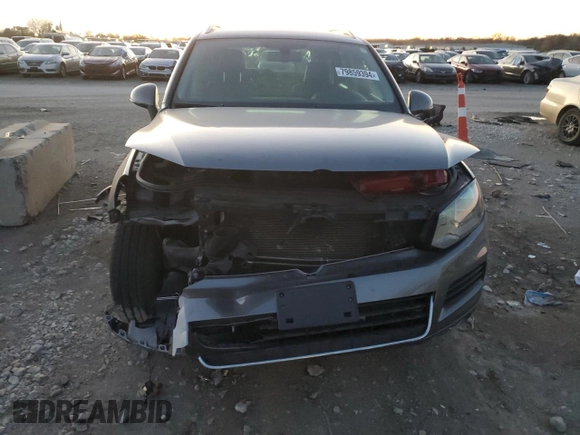 2013 Volkswagen Touareg Lux with VIN WVGEF9BP9DD008935, listed as a Copart auction lot 79859394 with Not Provided miles and Salvage Title. Bid and sale history available at DreamBid. Image 5.