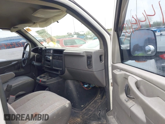 2003 Chevrolet Express Cargo with VIN 1GCGG25V031175986, listed as a IAAI auction lot 42144402 with 353,661 mi miles and . Bid and sale history available at DreamBid. Image 5.
