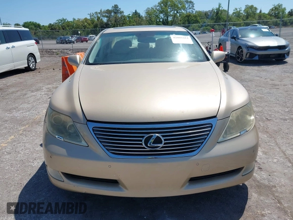 2007 Lexus LS 460 z VIN JTHBL46F875040163, wystawiony jako IAAI lot #42002411 z przebiegiem 145 247 mil mil oraz . Historia ofert i sprzedaży dostępna na DreamBid. Obrazek 12.