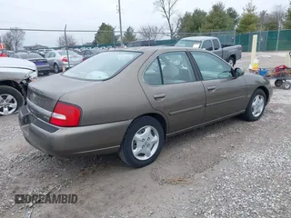 2001 Nissan Altima GXE with VIN 1N4DL01D81C187472, listed as a IAAI auction lot 41502436 with 195,203 mi miles. Bid and sale history available at carsss.com. Image 4.