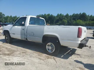 2000 Chevrolet Silverado 3500 z VIN 1GCGC34RXYR187240, wystawiony jako Copart lot #62905734 z przebiegiem 73 244 mil mil oraz Tytuł czysty. Historia ofert i sprzedaży dostępna na DreamBid. Obrazek 2.